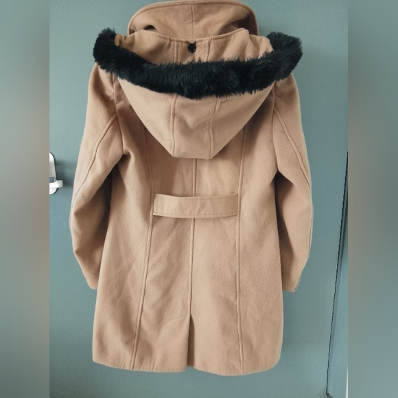 Coat - Picture 3 of 5